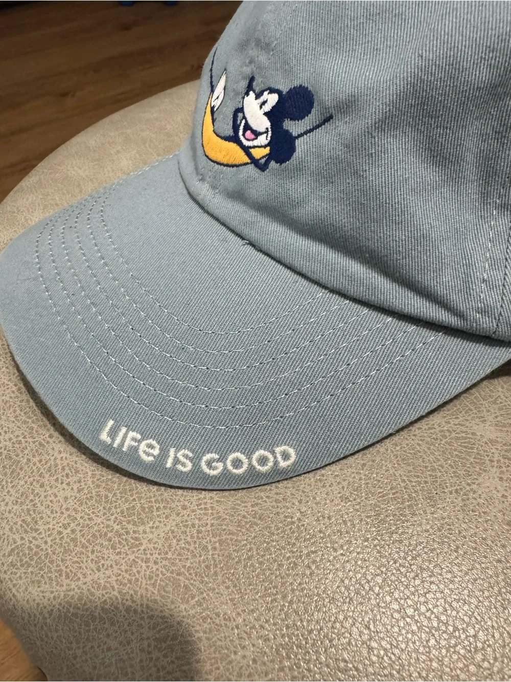 Life Is Good classic six